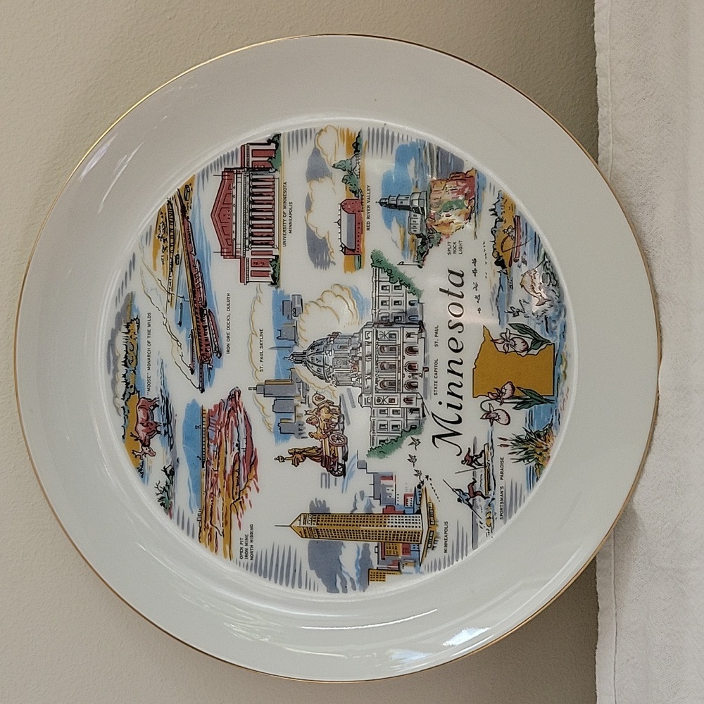 Souvenir Vintage Plate Of Minnesota  Royal Ann Fine China. Depicts City Pre 1973